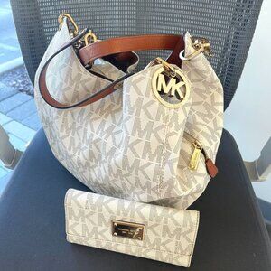 Michael Kors Bag & Wallet beige Women's Purse Leather Tote MINT Condition